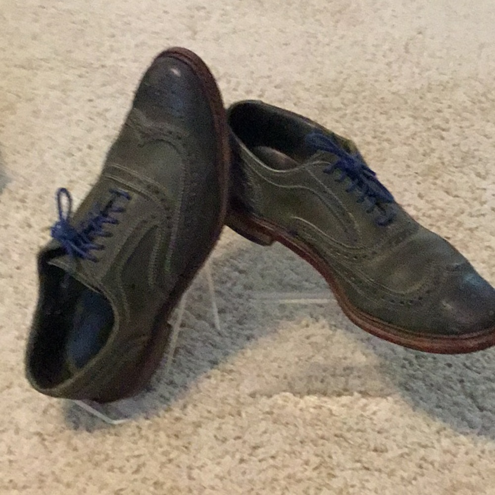 AllenEdmonds Olive Neumok Wingtips , worn, size 9D